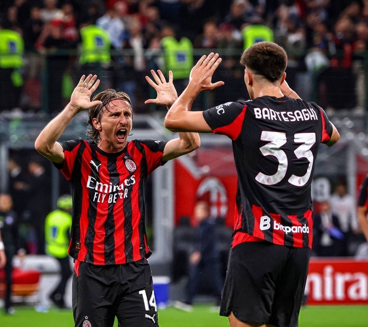 第四次，曼联错失进入欧冠区的机会。