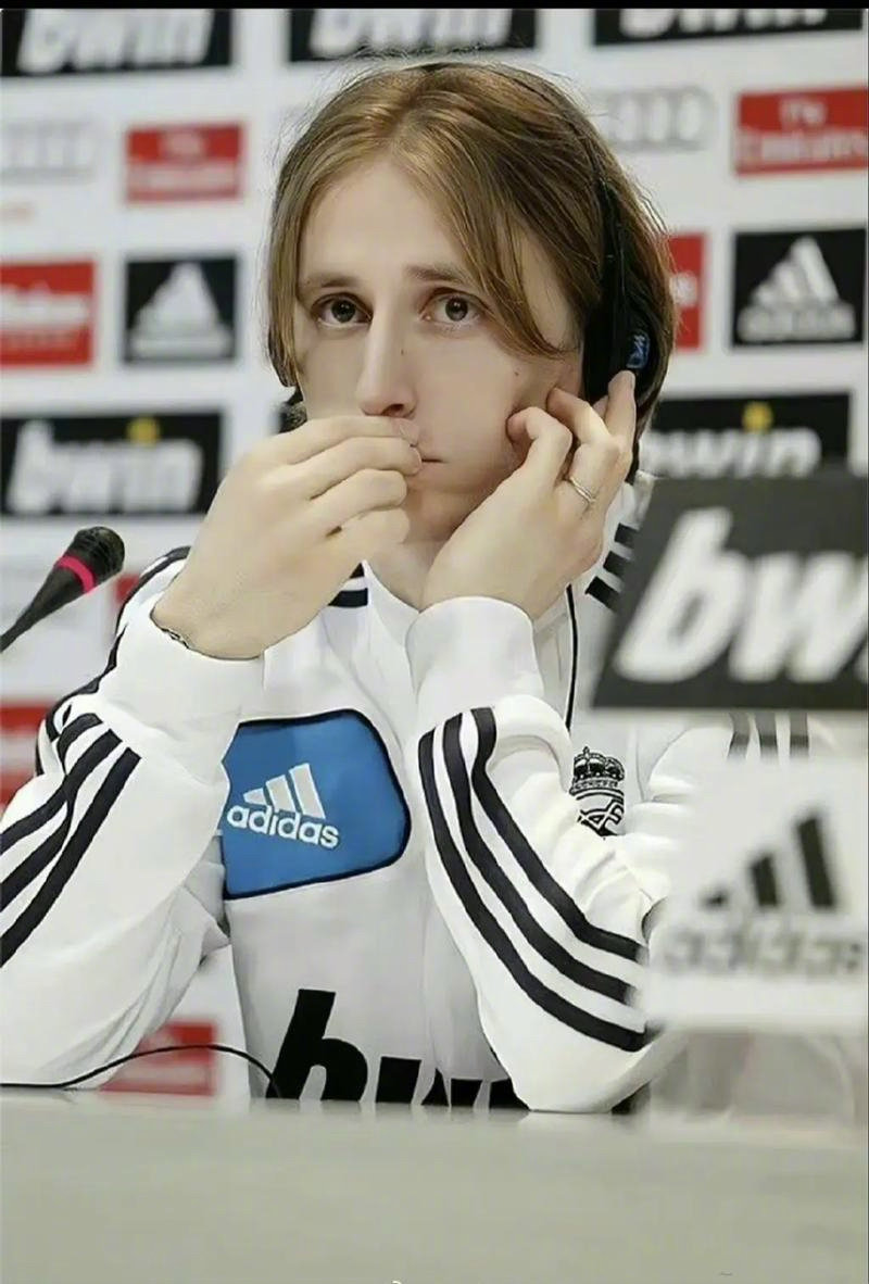 欧冠唯一全胜！阿森纳4点冲击6连胜+9连胜，坐拥44年不败纪录