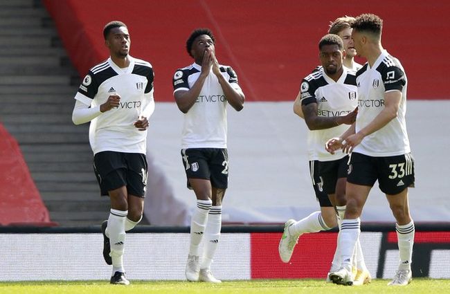 率队晋级美职联1／4决赛后，梅西现场观看儿子训练